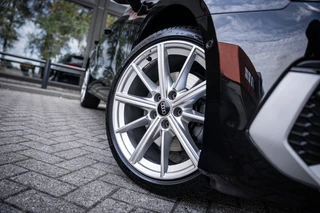 Audi A3 Sportback 40 TFSI e Business edition | Navi | Virtual cockpit | PDC | Cruise | LED / 33