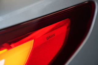 BMW 1 Serie 118i Sport Line  Keyless Go Navi LED Carplay 24 Maanden garantie* (Vraag naar de voorwaarden) / 27