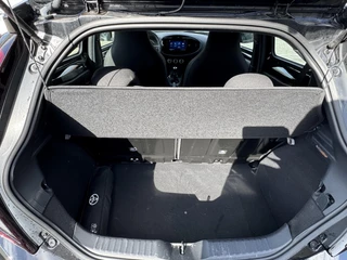 Toyota Aygo X PLAY / 13