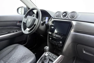 Suzuki Vitara 1.4 Boosterjet Smart Hybrid Style 110pk | Navigatie | Climate Control | Stoelverwarming | Cruise Control Adaptief | Luxe Bekleding | Camera | Dodehoekdetectie / 16