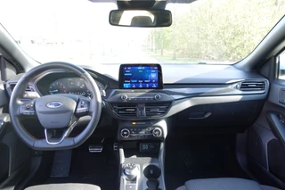 Ford Focus 1.0 EcoBoost ST LINE Titanium X Business  | Panodak | Camera | Winterpakket | ACC | / 20
