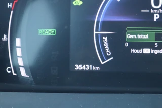 Toyota C-HR 1.8 HYBRID 140 1e EIGENAAR NL-AUTO AD-CRUISE APPLE/ANDROID LMV PARK-SENSOREN BLIND-SPOT-MONITOR / 21