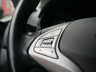 Hyundai ix20 1.6i Premium Camera| Cruise| Navi+BT / 8