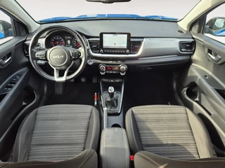 Kia Stonic 1.0 T-GDi MHEV DynamicPlusLine | Cruise Control | Climate Control | Camera | Navigatie | Parkeersensoren | Trekhaak | Zwart Dak | / 18
