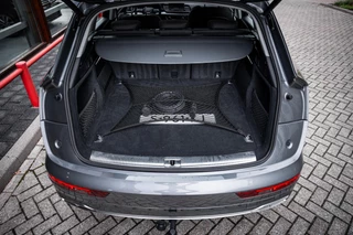 Audi Q5 50 TFSI e Quattro Pro Line | Luchtvering | Matrix LED | Inparkeersysteem | Drive select | Trekhaak | Navigatie | SoH 94% | / 12