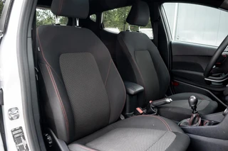 Ford Fiesta 1.0 EcoBoost Hybrid ST-Line|WINTERPACK|KEYLESS|CLIMATE|CARPLAY|PDC|PARK ASSIST / 35