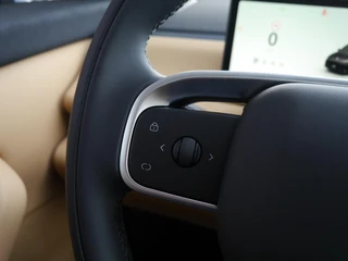 Leapmotor C10 Design REEV 28.4 kWh | Nieuwe auto | Gecombineerde actieradius WLTP 974km | 1500 kg Trekgewicht | Diverse kleuren leverbaar | Full options | Stuurverwarming | Stoelverwarming en koeling | Elektrisch verstelbare voorstoelen | Navigatie | Keyless entry & start | 20 inch lichtmetalen velgen | Led verlichting / 13