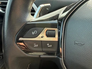 Peugeot 3008 1.2 PureTech Allure / 20