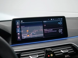 BMW 5 Serie Touring 530e xDrive M-Sport Panoramadak | Adapt. Cruise Control / 14