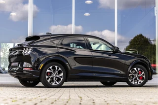 Ford Mustang Mach-E AWD 75 kWh  | Pano | B&O | Camera / 2