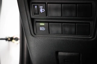 Toyota Yaris 1.5 Hybrid Dynamic | STOELVERWARMING  LED | CIMA | DAB  | APPLE | CAMERA / 26