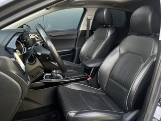 Kia Ceed 1.4 T-GDi ExecutiveLine | Trekhaak | Navi | Clima | Camera | JBL | Cruise Control / 11