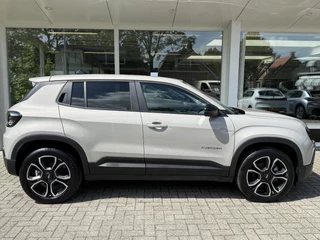Jeep Avenger Summit 54 kWh | Climate & Adaptive Cruise Control | Achteruitrijcamera | Dodehoek detectie | Applecarplay/Android Auto | / 4