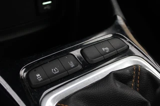 Opel Crossland X 1.2 Innovation  | Winterpack | Trekhaak | Navigatie | Keyless | Parkeersensoren voor + achter / 32