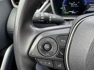 Toyota Corolla Cross 2.0 HYBRID 184PK FIRST-EDITION BLIND-SPOT EL-ACHTERKLEP LM-VELGEN KEYLESS PARK-SENSOREN STOELVERW DRAADLOOS-LADEN AD-CRUISE BLUETOOTH / 27