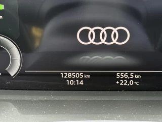 Audi Q3 45 TFSI e Hybrid 245pk S edition S-line Keyless | Camera / 44