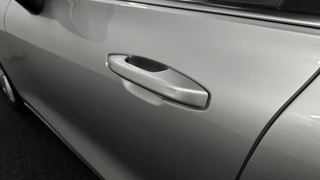 Volvo V60 2.0 B3 Momentum Business ECC NAVI CAMERA CARPLAY LM CRUISE. / 19