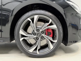 Audi A3 Sportback 45 TFSI e 245pk S edition Competition Leder / 19