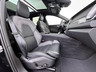 Volvo XC60 2.0 T6 Plug-in hybrid AWD Plus Dark / 46
