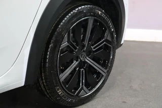 Lancia Ypsilon 1.2 Turbo Hybrid HF Line 110pk / 29