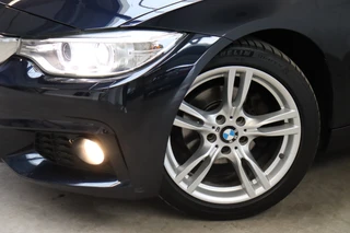 BMW 4 Serie Gran Coupé 420i Executive M Sport Pakket Automaat  / Navigatie / Trekhaak / Xenon / Parkeersensoren / 18 Inch / Climate Control / Bluetooth / Shadow Line / Lichtpakket / Cruise Control / 9
