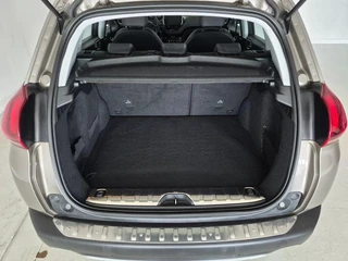 Peugeot 2008 1.2 Automaat Allure / 13