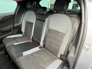 DS DS 4 BWJ 2017 1.2 131 PK Chic  | CLIMA | CRUISE | NAVI | CAMERA | APPLE CARP. | LEDER-ALCANTARA | PRIV. GLASS | MULTIFUNCT. STUUR / 6