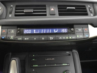 Lexus CT 200h Business Line | Navigatie | PDC | Cruise Control / 14