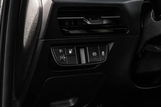 Kia EV6 Light 77.4 kWh | SOH 100% | Trekhaak | ACC | Camera | LED | Keyless | Navigatie | Apple Carplay/Android Auto | Dealeronderhouden | 19" / 35