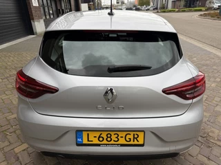 Renault Clio 1.0 TCe / Navigatie / Apple CarPlay - Android / 1e Eigenaar / ALL-Season banden / Cruise Control / PDC met optische w / 7