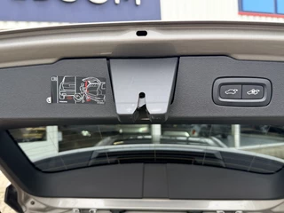 Volvo V60 2.0 T6 Recharge AWD Inscription  | Trekhaak | Pano | LED | Keyless | Adapt. Cruise | Apple/Android | Four C / 84
