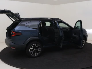 Dacia Bigster 1.8 hybride 155 Journey Automaat Panorama Winterpack 360 Camera / 35