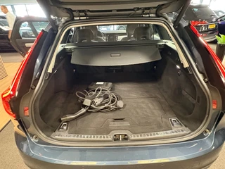 Volvo V90 2.0 T6 AWD Business Pro Automaat / Pano / leder / Harman Kardon / navi / camera/ head up / 39