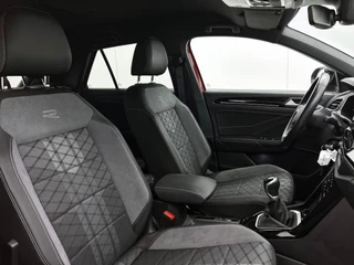 Volkswagen T-Roc 1.0 TSI R-Line | Camera | CarPlay | Adaptive Cruise | Digital Dash / 6