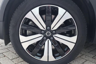 Volvo XC40 T5 Recharge Ultimate Dark | Stoelverwarming | 360° Camera | Pilot Assist | BLIS | H/K  | Leder  |  Keyless / 17