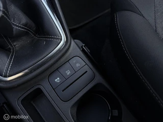 Ford Fiesta 1.0 EcoBoost Active First Edition|Pano|Keyles|Navi|Lane| / 23