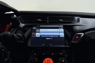 Citroen C3 1.2 82pk Exclusive | Zenith voorraam | Parkeersensoren | Cruise Control | Navi | Climate Control | Lichtmetalen velgen / 20