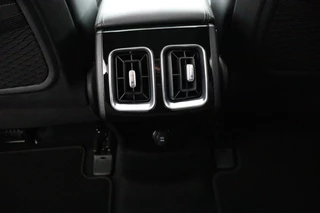 Kia Sorento 1.6 T-GDi Plug-in Hybrid 4WD ExecutiveLine 7p Nieuw en Direct leverbaar! - - Stoel/Stuurverwarming - 1700kg trekgewicht - Apple Carplay - Android Auto - Panorama Dak - - Fabrieksgarantie tot 2033 / 49