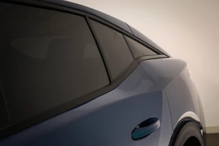 Peugeot e-408 Allure 58 kWh | NIEUW | COMFORT / CONNECT / 360 VISION & DRIVE ASSIST- PACK | STUURVERWARMING | DAB | APPLE | CAMERA / 25
