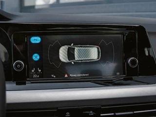 Volkswagen Golf Variant 1.5 eTSI Life Business | PANO | WINTERPAKKET | ADAPTIVE / 20