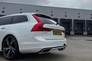 Volvo V90 2.0 T4 R-DESIGN | POLESTAR 210pk | PANORAMA | TREKHAAK | STANDKACHEL | CAMERA / 37