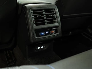 Volkswagen Golf GTE | 245PK | Pano | Matrix-LED / 24