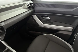 Dacia Bigster 1.8 Hybrid 155 Journey Panoramadak Stuur-Stoelverwarming Trekhaak / 43