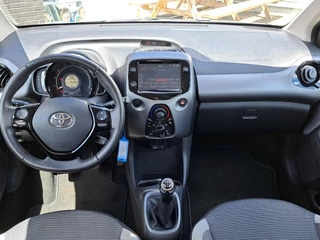 Toyota Aygo PLAY AIRCO CAMERA APPLE/ANDROID AUDIO-STUURWIELBED. BLUETOOTH LED-DAGRIJ / 10
