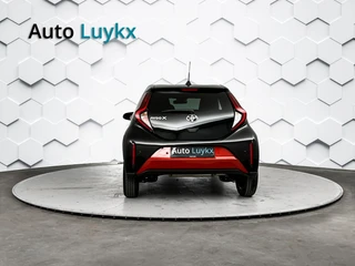 Toyota Aygo X 1.0 VVT-i S-CVT Pulse Plus Automaat | Keyless Entry | Parkeersensoren voor + achter | 17'' L.M. Velgen / 8