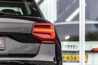 Audi Q2 35 TFSI S Edition  | 2x S-line | NL Auto | Virtual / 39