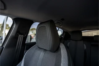 Peugeot 408 1.2 Hybrid 145 e-DCS6 Allure  | 360° Camera | 19" / 13