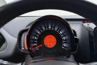 Peugeot 108 1.0 e-VTi Allure | Apple carplay/Android auto | Navigatie via APP. | Airco | Lichtmetalen velgen 15'' | / 17