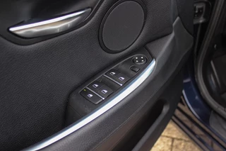 BMW 5-serie Gran Turismo 535i High Executive | NL auto | Facelift | Camera | Navigatie | Bluetooth | Xenon | PDC | Climate control | Cruise control | 19 inch | Elektrische achterklep / 35