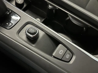 Volvo V60 2.0 B3 Momentum Advantage TREKHAAK CARPLAY NAVI ADAPTIEF CRUISE CAMERA. / 57
